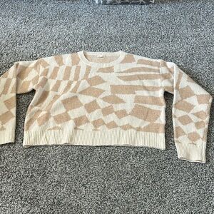 Fun pattern slightly cropped sweater